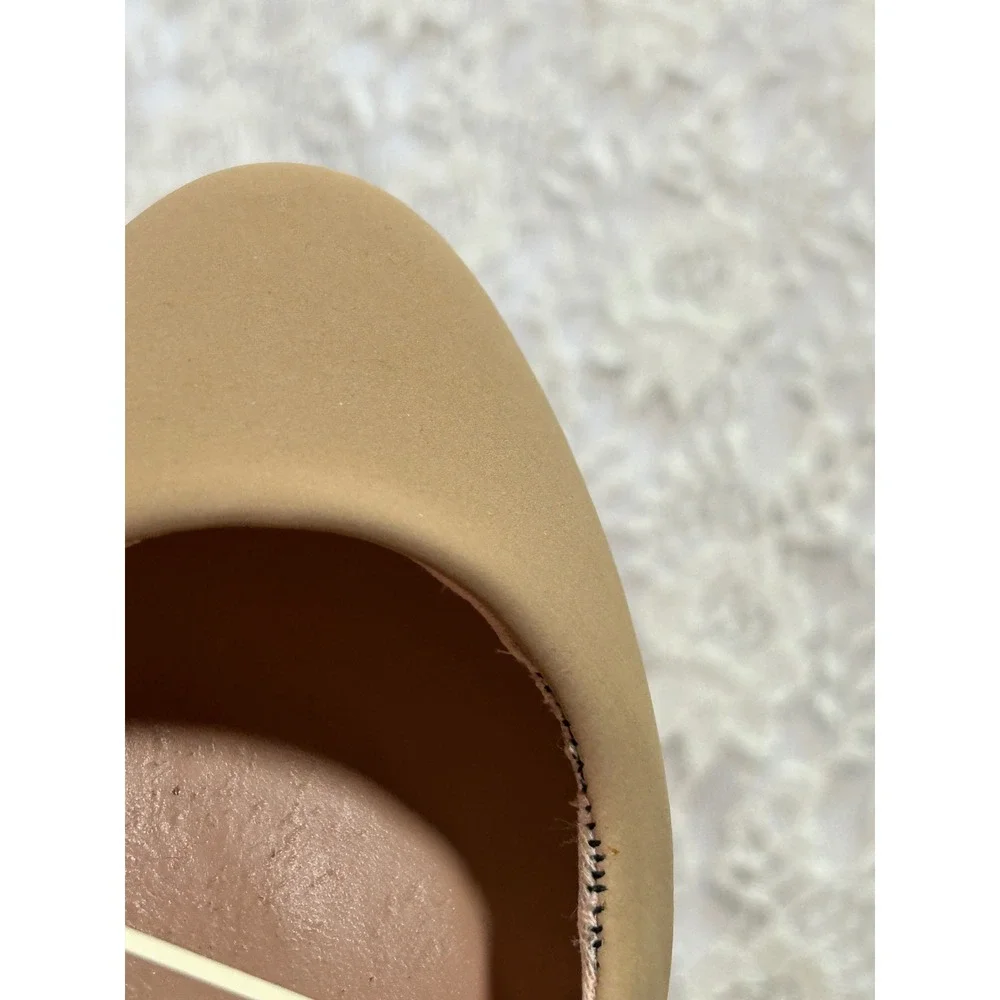 Taupe Round Toe Wedge Pumps 8.5 Office Chic Preppy Classic Modern Minimalist